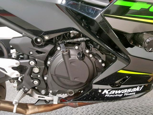 JKAEXKG12JDA05560 - 2018 KAWASAKI EX400 GREEN photo 5