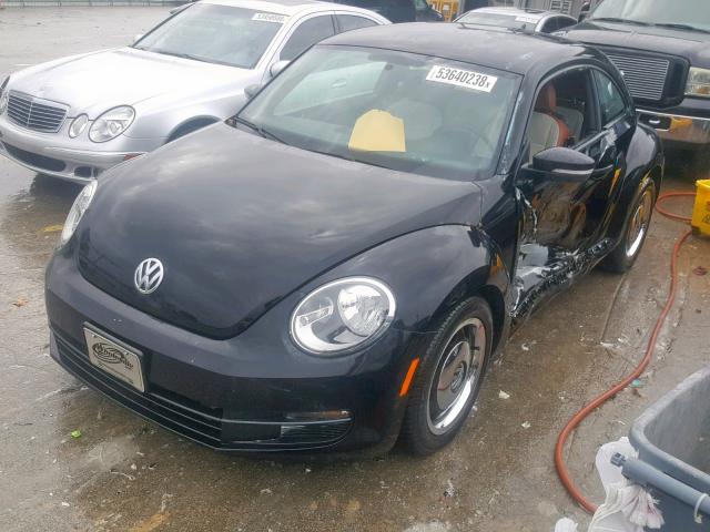 3VWF17AT3FM656589 - 2015 VOLKSWAGEN BEETLE 1.8 BLACK photo 2