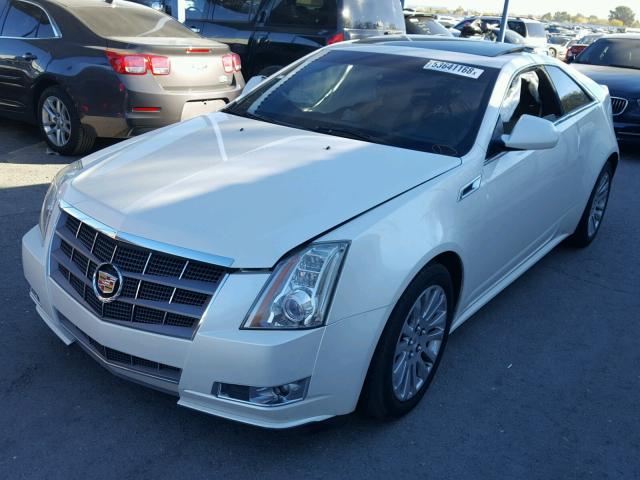 1G6DM1ED4B0170987 - 2011 CADILLAC CTS PERFOR WHITE photo 2