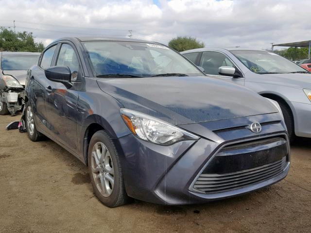 3MYDLBZV6GY114380 - 2016 TOYOTA SCION IA GRAY photo 1