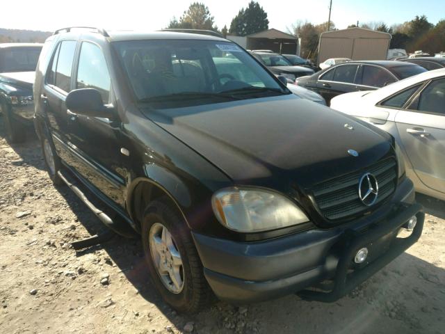 4JGAB54E5XA118885 - 1999 MERCEDES-BENZ ML 320 BLACK photo 1