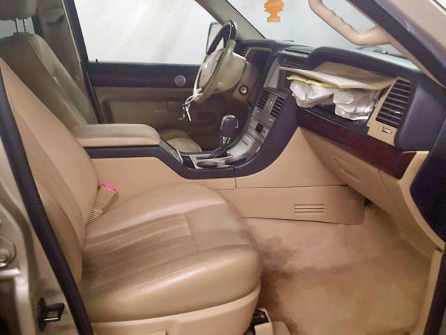 5LMEU88H95ZJ35105 - 2005 LINCOLN AVIATOR 金色 照片 5