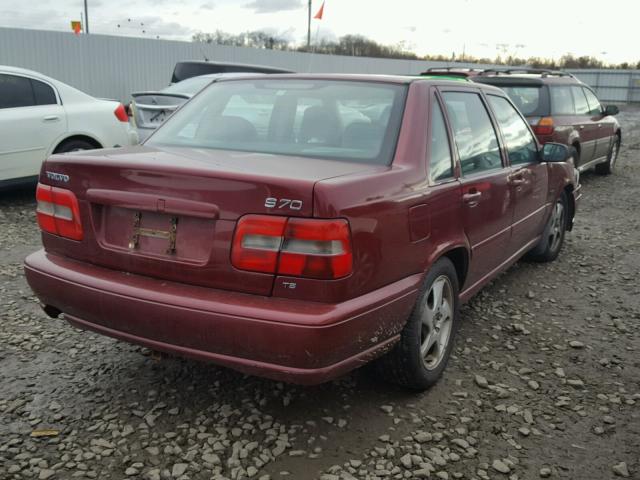 YV1LS5348W2426724 - 1998 VOLVO S70 T5 TUR MAROON photo 4