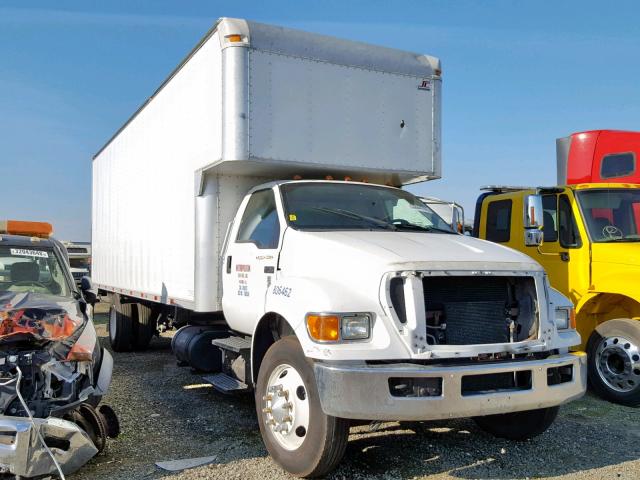 3FRWF75T28V690909 - 2008 FORD F750 SUPER WHITE photo 1