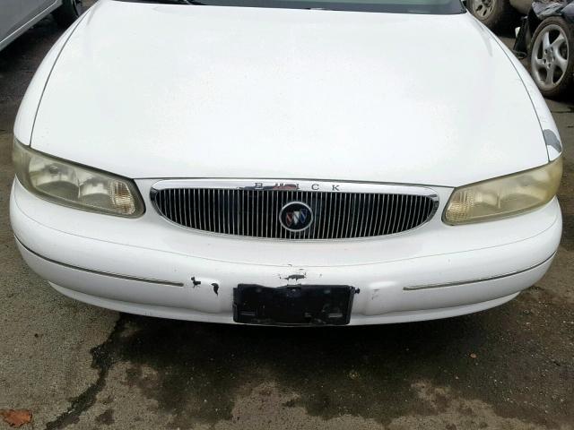 2G4WS52M3W1610811 - 1998 BUICK CENTURY CU WHITE photo 9