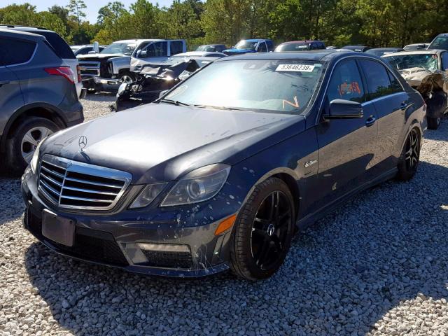 WDDHF7HB7AA130875 - 2010 MERCEDES-BENZ E 63 AMG BLUE photo 2