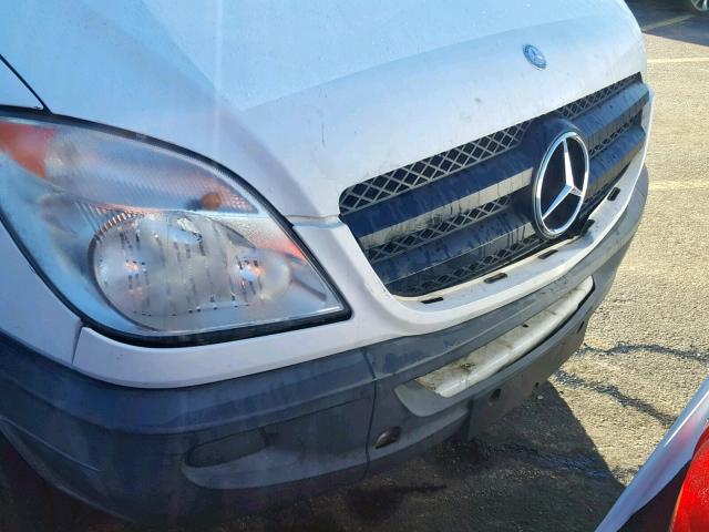 WD3PF1CC2D5732836 - 2013 MERCEDES-BENZ SPRINTER 3 WHITE photo 9