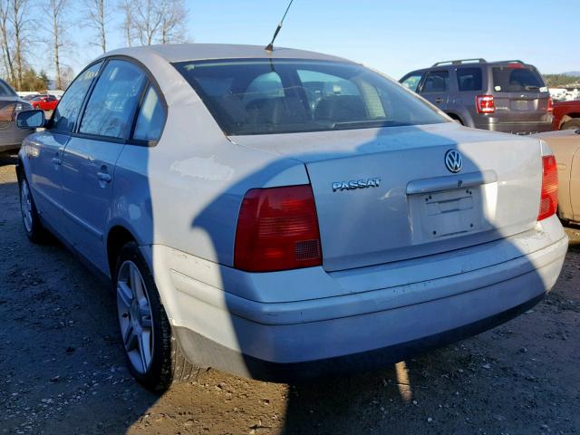 WVWMA63B4XE447569 - 1999 VOLKSWAGEN PASSAT GLS SILVER photo 3