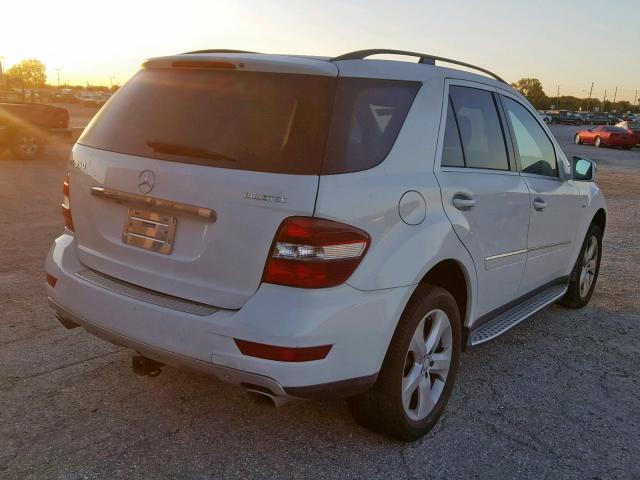 4JGBB2FB3BA746300 - 2011 MERCEDES-BENZ ML 350 BLU WHITE photo 4