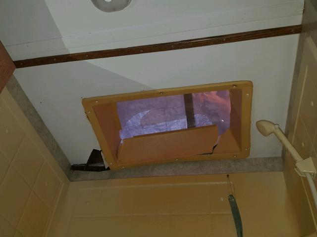 4YDT28522AT412370 - 2011 KEYSTONE PASSPORT WHITE photo 9