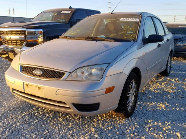 1FAFP34N67W301821 - 2007 FORD FOCUS ZX4 TAN photo 2