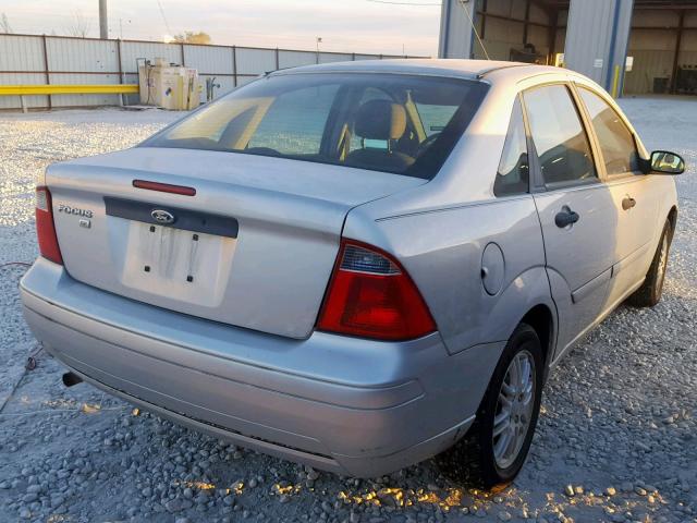 1FAFP34N67W301821 - 2007 FORD FOCUS ZX4 TAN photo 4