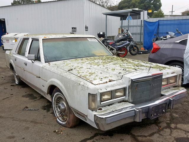 1LNBM81F4JY789511 - 1988 LINCOLN TOWN CAR WHITE photo 1