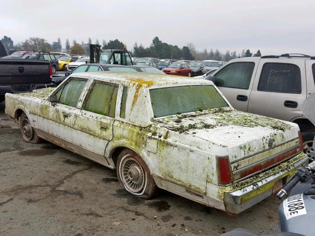 1LNBM81F4JY789511 - 1988 LINCOLN TOWN CAR WHITE photo 3