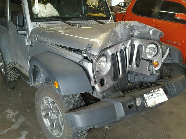 1C4AJWAG2DL701658 - 2013 JEEP WRANGLER S SILVER photo 9