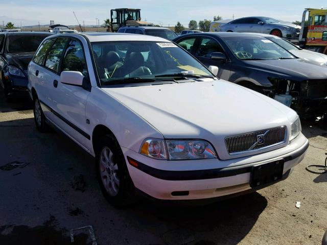 YV1VW2558YF566494 - 2000 VOLVO V40 WHITE photo 1