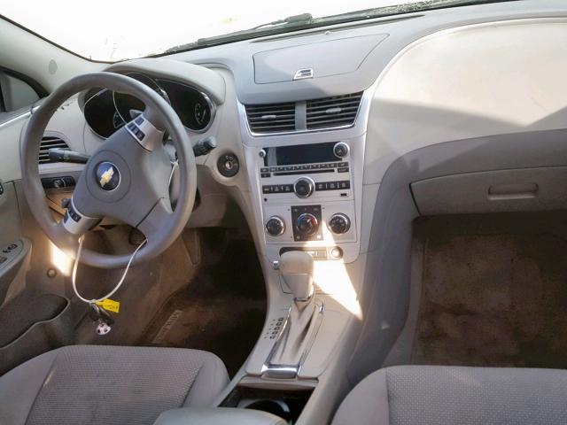 1G1ZC5EB9AF259728 - 2010 CHEVROLET MALIBU 1LT SILVER photo 9