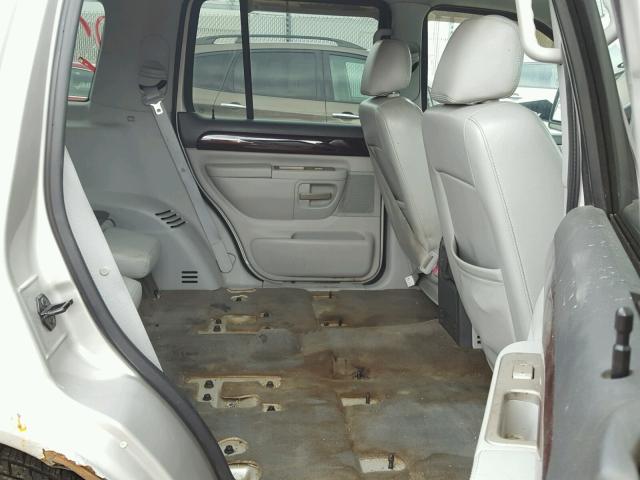 5LMEU88H95ZJ26243 - 2005 LINCOLN AVIATOR 银色 照片 6
