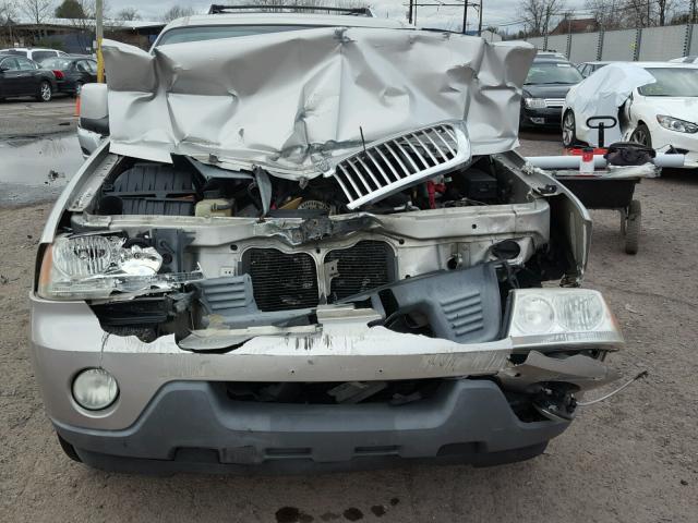 5LMEU88H95ZJ26243 - 2005 LINCOLN AVIATOR 银色 照片 7