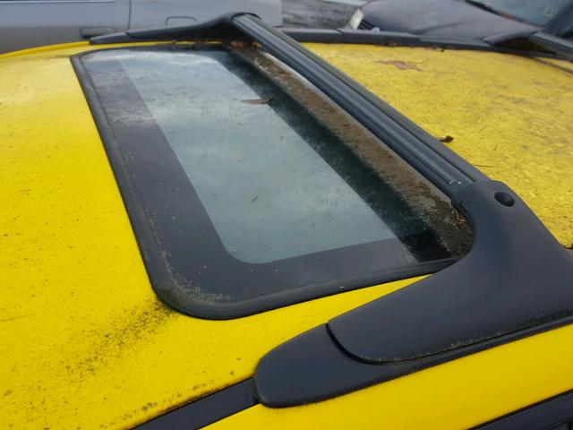 JM1BJ245421512218 - 2002 MAZDA PROTEGE PR YELLOW photo 9