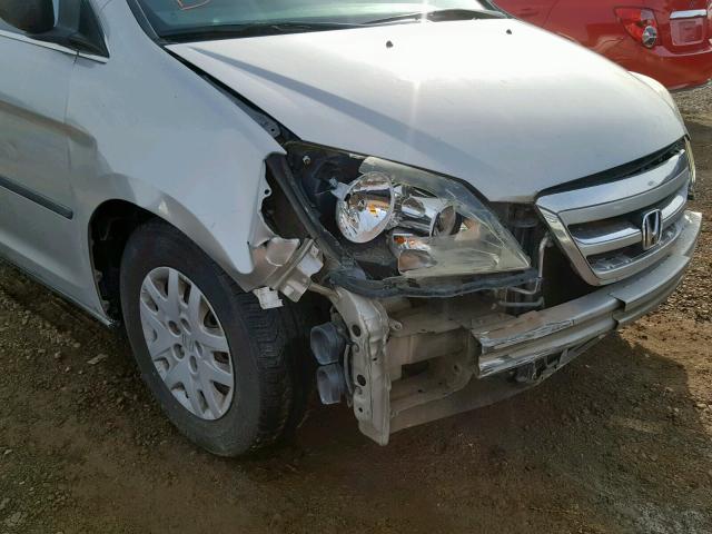 5FNRL38255B127048 - 2005 HONDA ODYSSEY LX SILVER photo 9