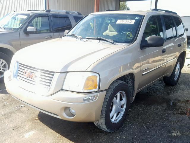 1GKDS13S262251411 - 2006 GMC ENVOY GOLD photo 2