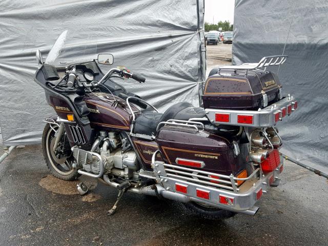 1HFSC0209BA106270 - 1981 HONDA GL1100 MAROON photo 3