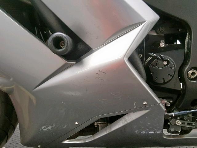 JKAZX4P1X7A014527 - 2007 KAWASAKI ZX600 P SILVER photo 6