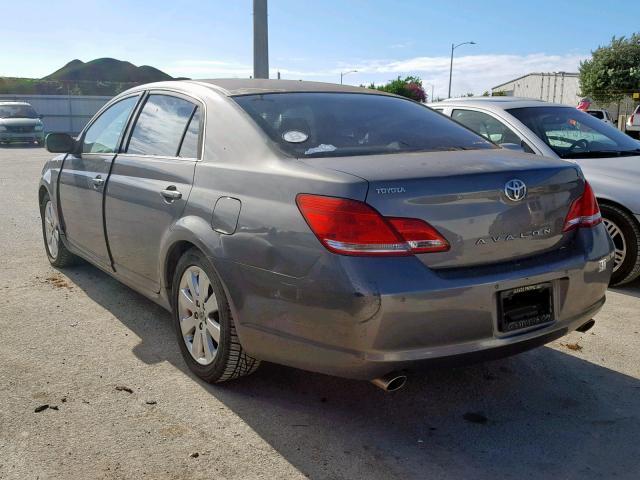 4T1BK36B45U050537 - 2005 TOYOTA AVALON XL GRAY photo 3