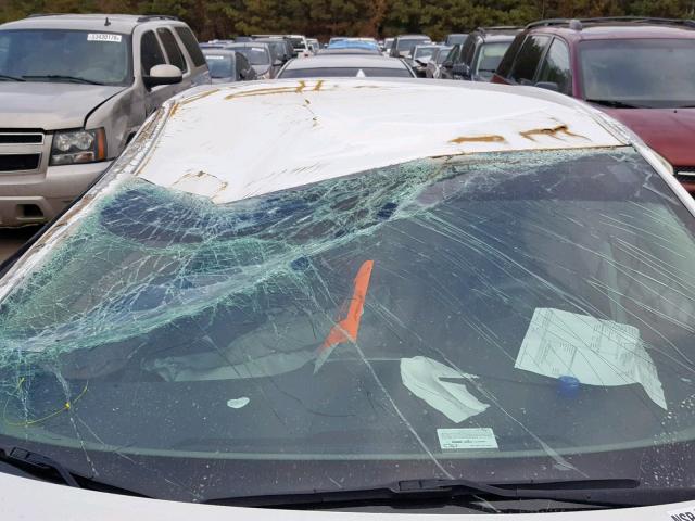 1G11C5SL1FF316604 - 2015 CHEVROLET MALIBU 1LT თეთრი ფოტო 10