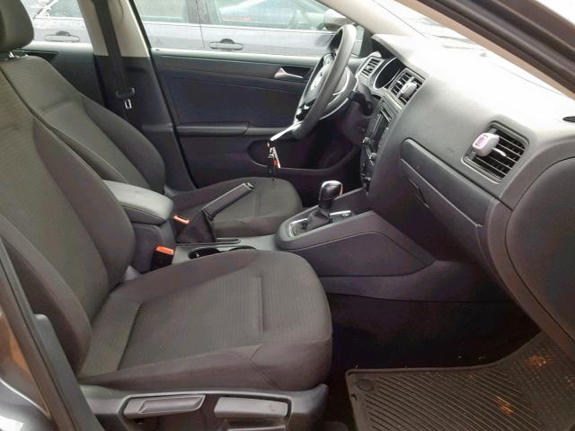 3VW2K7AJXFM343131 - 2015 VOLKSWAGEN JETTA BASE GRAY photo 5