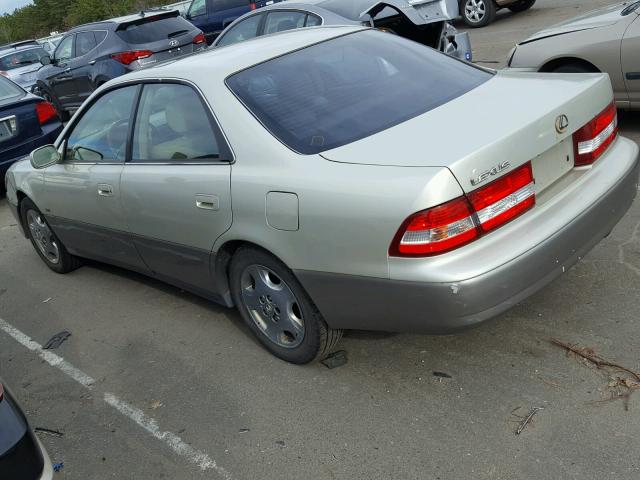 JT8BF28G210322949 - 2001 LEXUS ES 300 GRAY photo 3