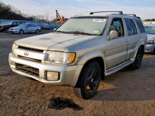 JNRDR07Y91W110983 - 2001 INFINITI QX4 SILVER photo 2