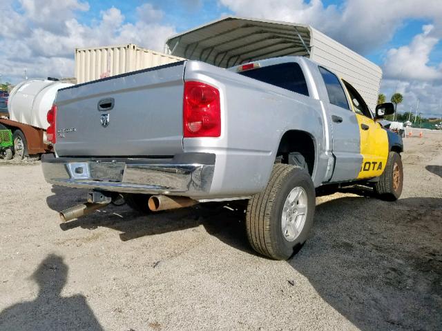 1D7HE48K26S526084 - 2006 DODGE DAKOTA QUA SILVER photo 4