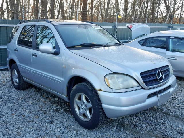 4JGAB54E91A285936 - 2001 MERCEDES-BENZ ML 320 SILVER photo 1