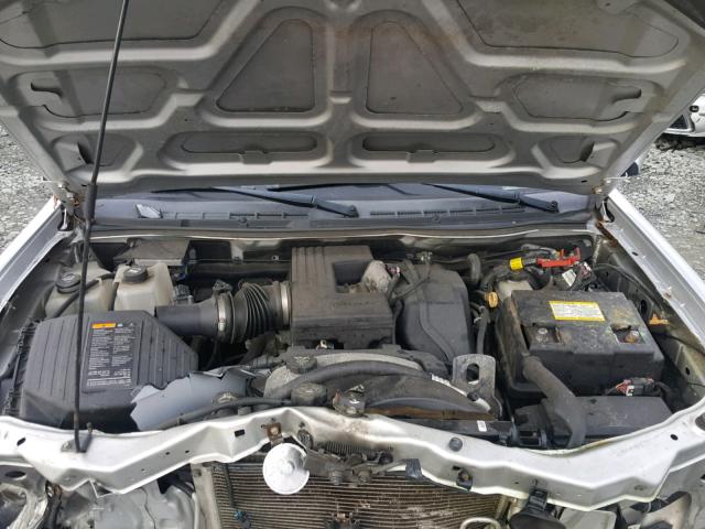 1GCHTCFE6B8125099 - 2011 CHEVROLET COLORADO L SILVER photo 7