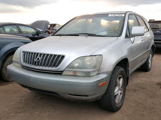 JT6HF10U0Y0125447 - 2000 LEXUS RX 300 SILVER photo 2