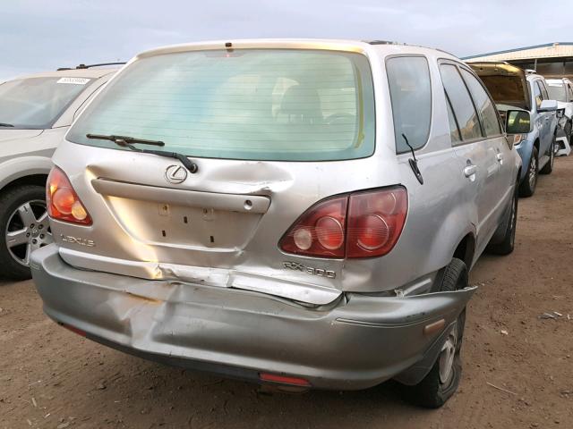 JT6HF10U0Y0125447 - 2000 LEXUS RX 300 SILVER photo 4