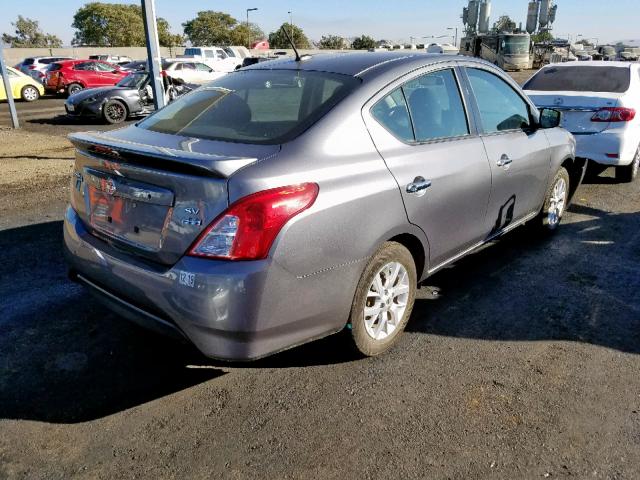 3N1CN7AP8JL816996 - 2018 NISSAN VERSA S GRAY photo 4