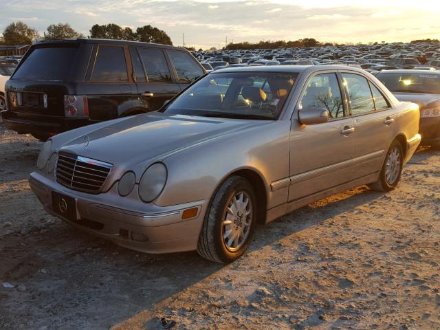 WDBJF65J01B311536 - 2001 MERCEDES-BENZ E 320 TAN photo 2