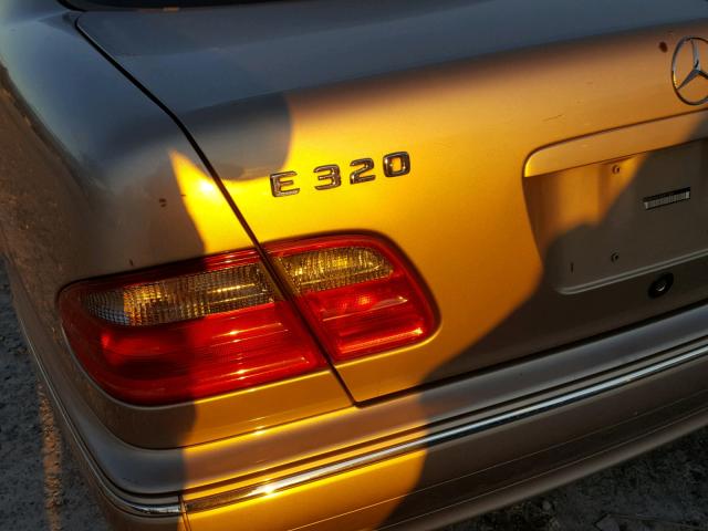 WDBJF65J01B311536 - 2001 MERCEDES-BENZ E 320 TAN photo 9