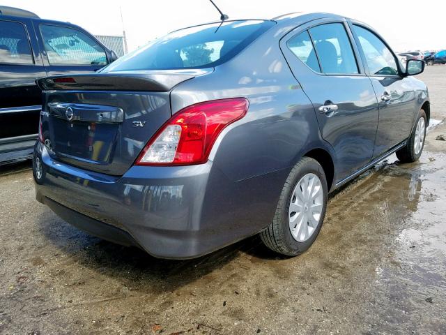 3N1CN7AP7JL808467 - 2018 NISSAN VERSA S  photo 4