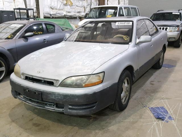 JT8BF12G7T0152125 - 1996 LEXUS ES 300 GRAY photo 2