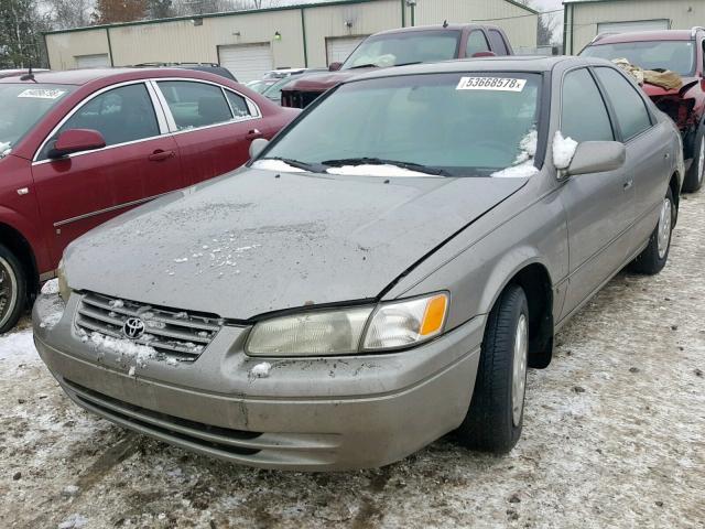 4T1BG22K6WU359638 - 1998 TOYOTA CAMRY CE GRAY photo 2