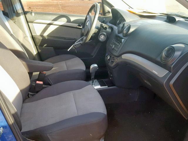 KL1TD66EX9B627269 - 2009 CHEVROLET AVEO LS BLUE photo 5