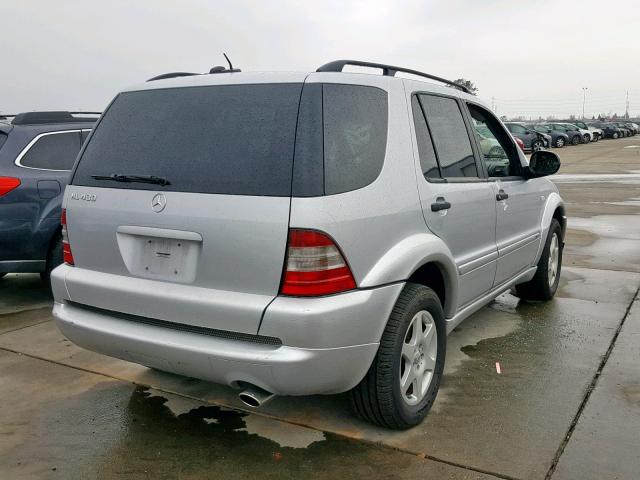 4JGAB72E51A257145 - 2001 MERCEDES-BENZ ML 430 SILVER photo 4