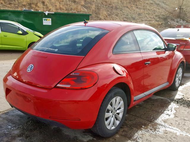 3VWF17AT8FM641375 - 2015 VOLKSWAGEN BEETLE 1.8 RED photo 4