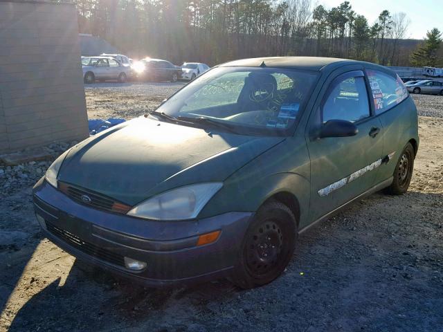 3FAFP31332R228444 - 2002 FORD FOCUS ZX3 GREEN photo 2