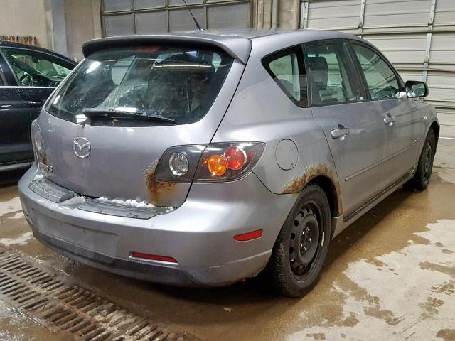 JM1BK343251221240 - 2005 MAZDA 3 HATCHBAC GRAY photo 4