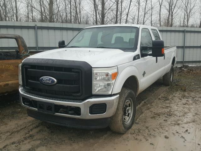 1FT7W3BTXBEB32467 - 2011 FORD F350 SUPER WHITE photo 2